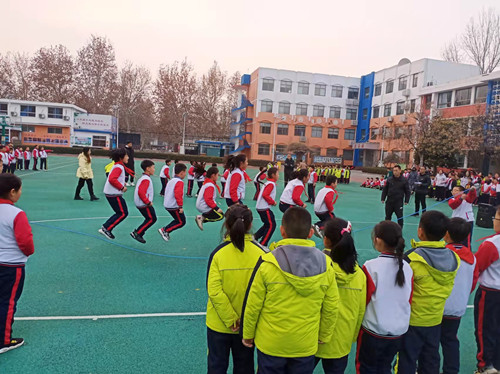桓台县实验小学举行跳绳比赛